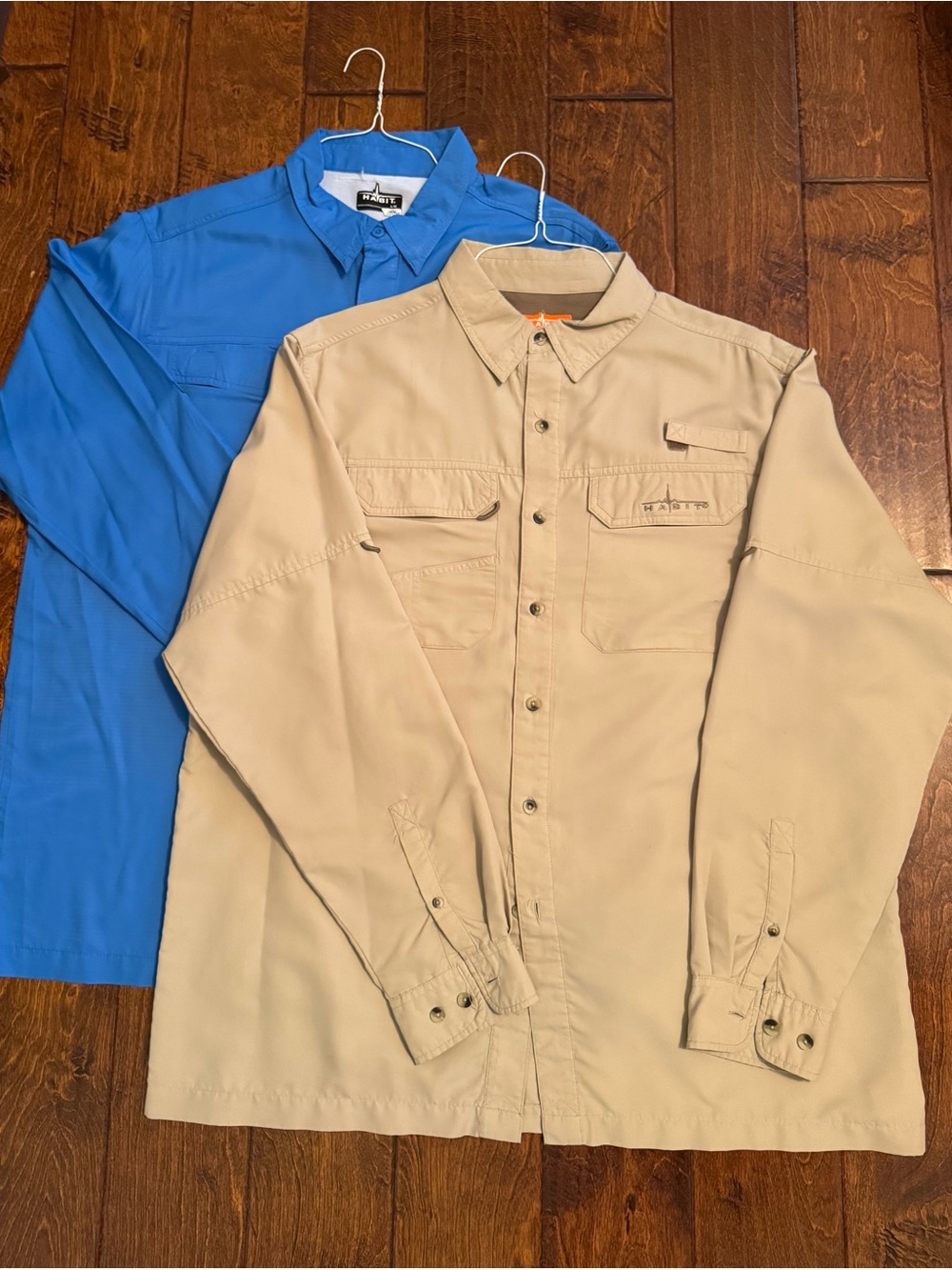 Mens lot of 2 Habit adjustable sleeve shirts large vented